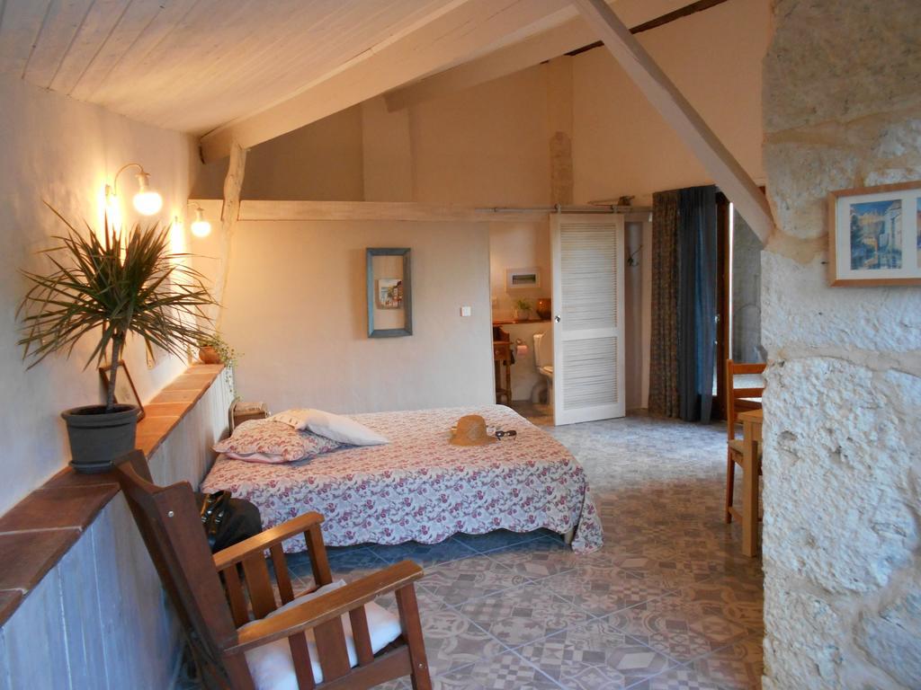 Bed and Breakfast Bastida De Beata Noailles  Pokoj fotografie